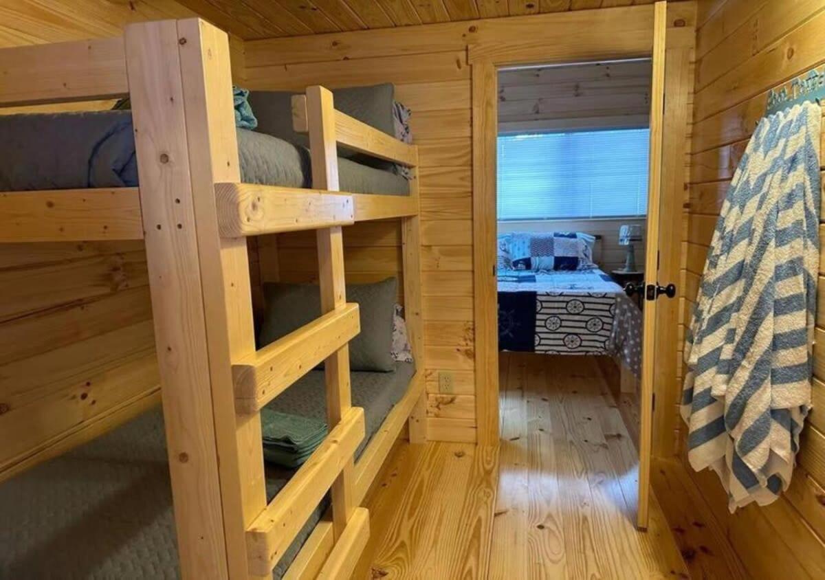 Get-Away Cabin In Surf City W Loft And Parking Kültér fotó